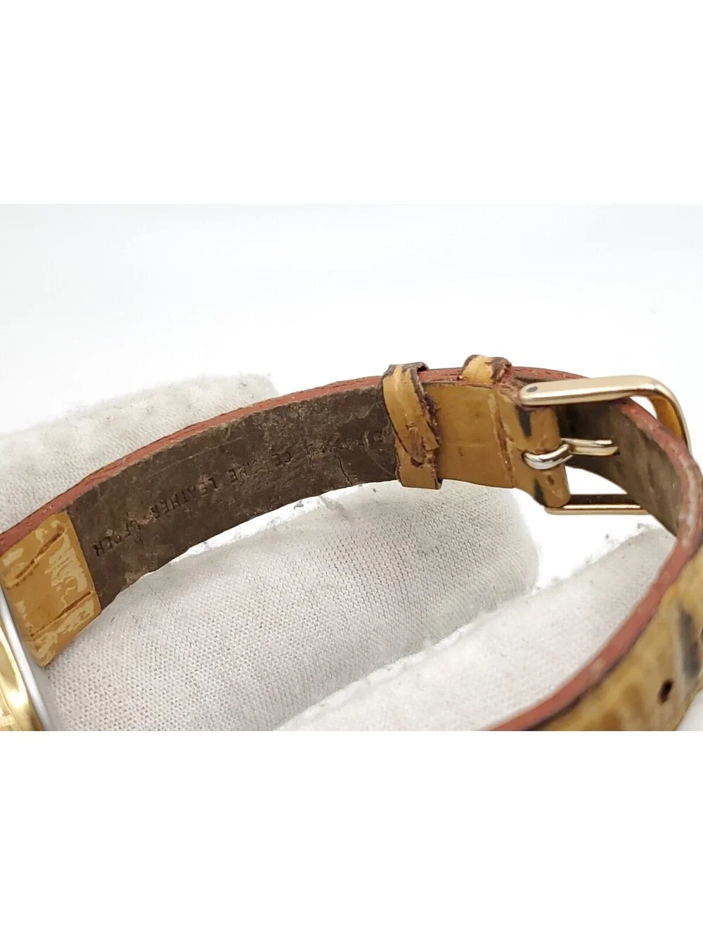Vintage 1986 Timex Quartz Watch Womens New Battery Gold Tone 30mm